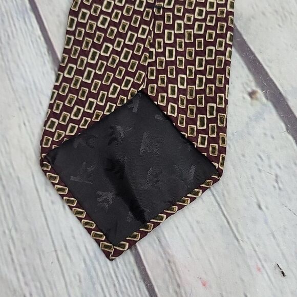 Geometric Print Silk Kenneth Cole Tie - Picture 6 of 8